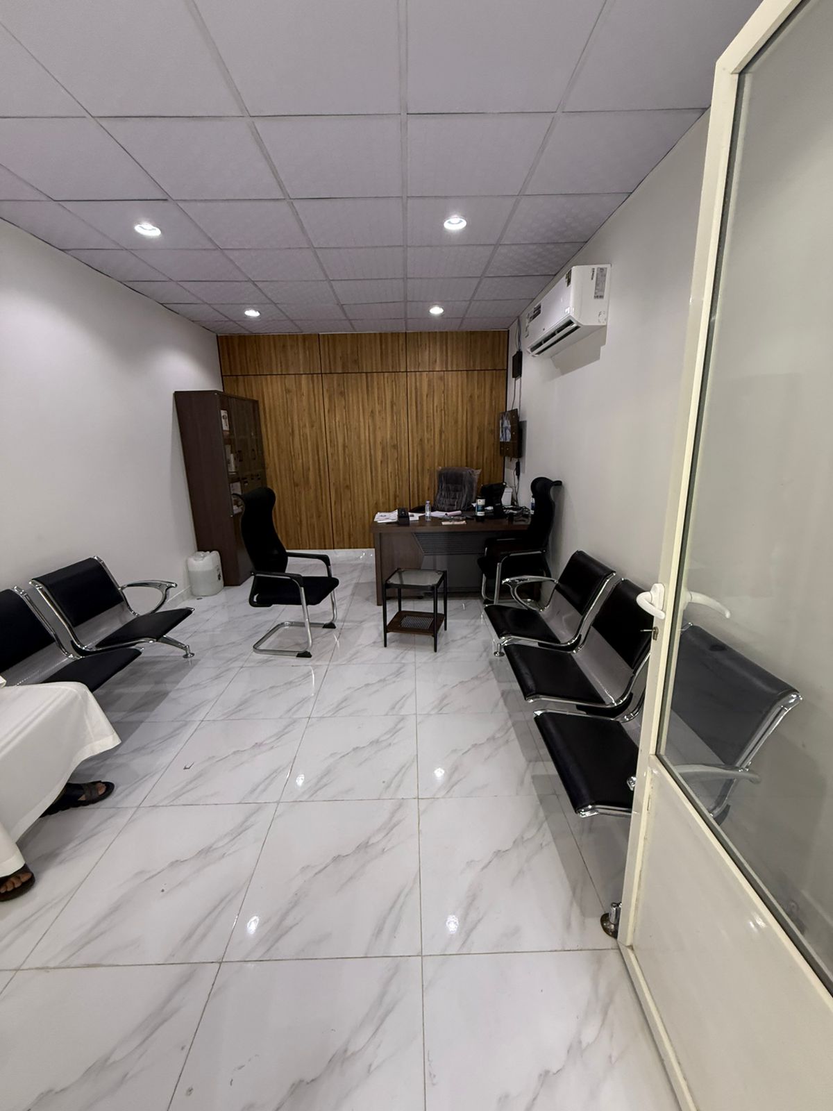 Branch gallery secondary