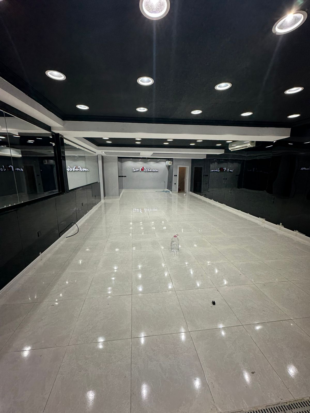 Branch gallery small